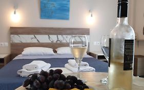 La Mer Rooms Peraia